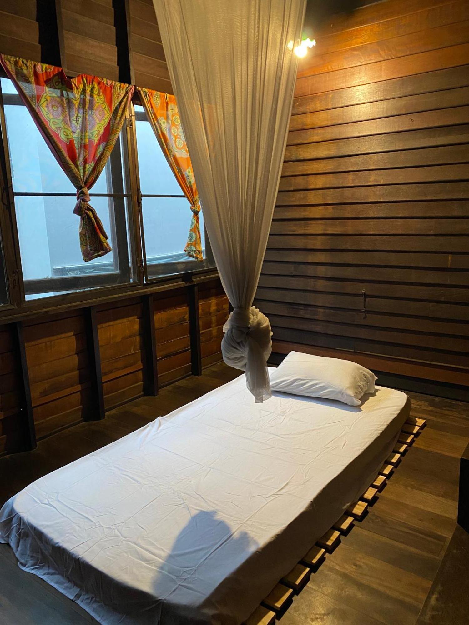 Chest'S Place Bangkok Exterior foto