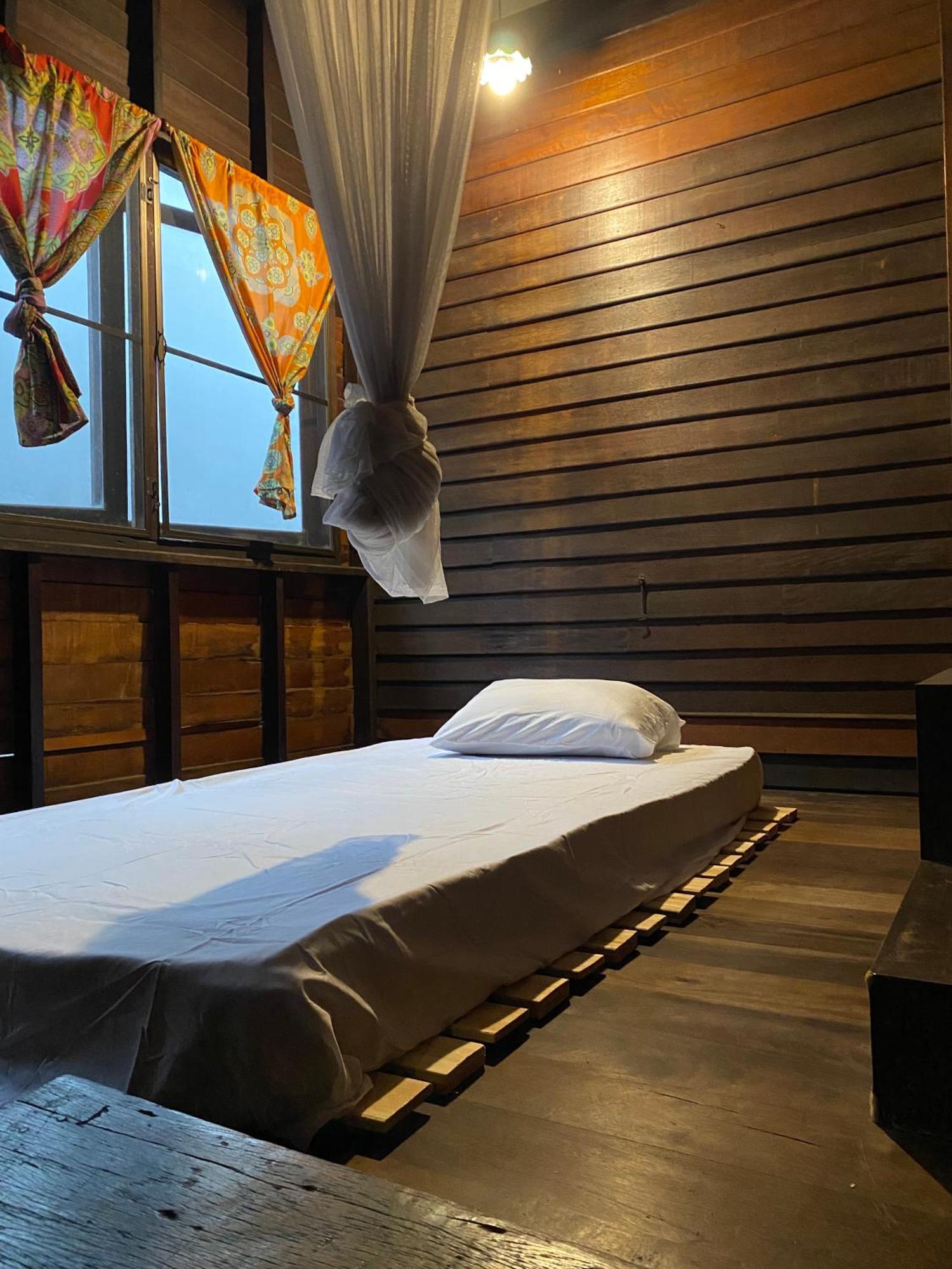 Chest'S Place Bangkok Exterior foto