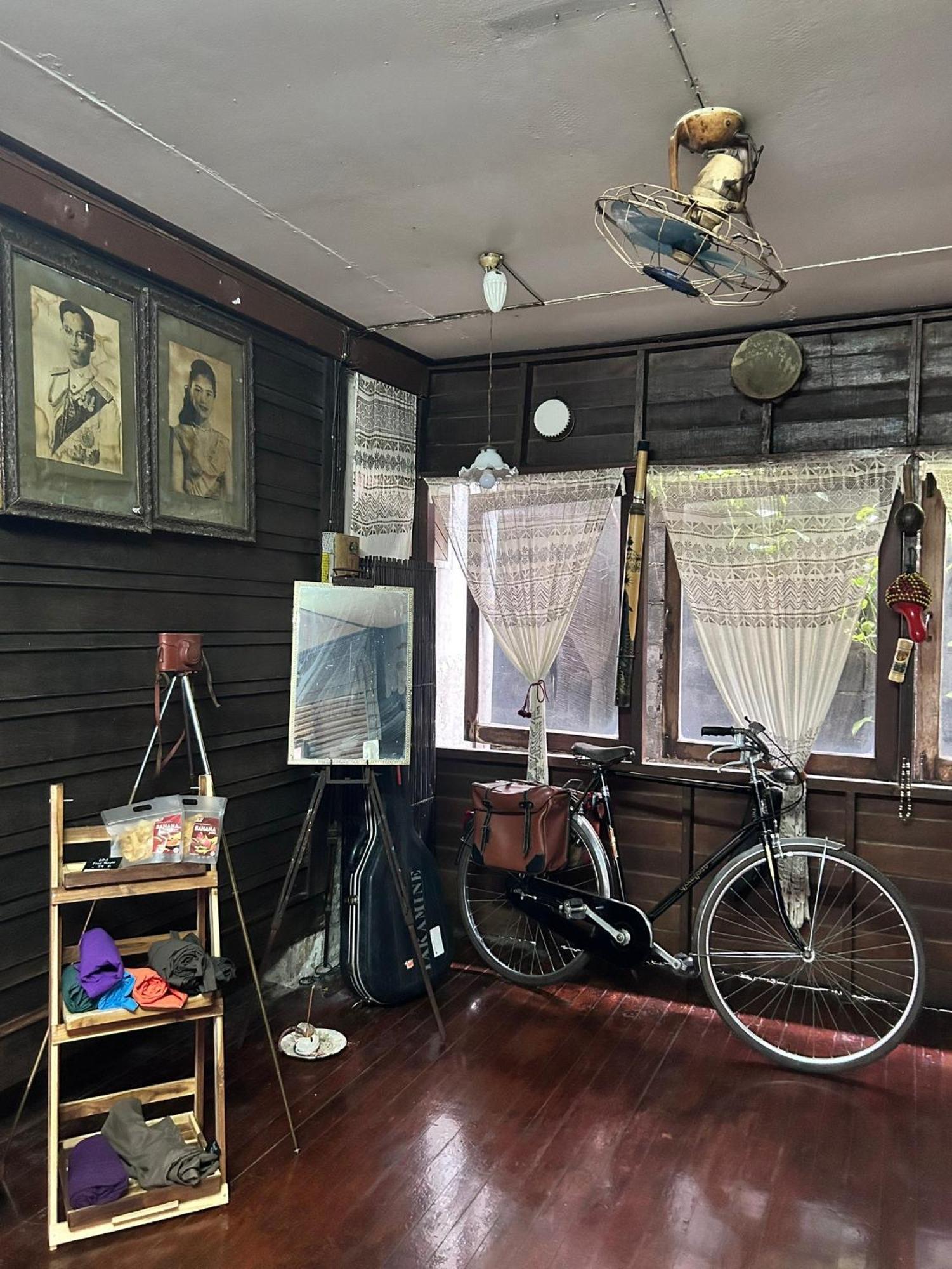 Chest'S Place Bangkok Exterior foto