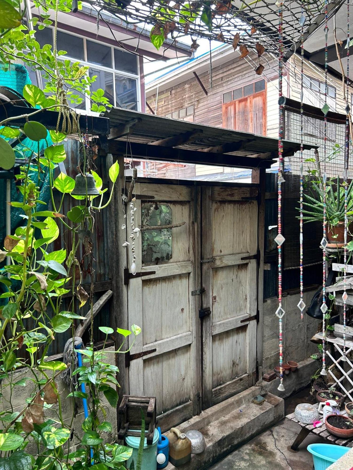Chest'S Place Bangkok Exterior foto